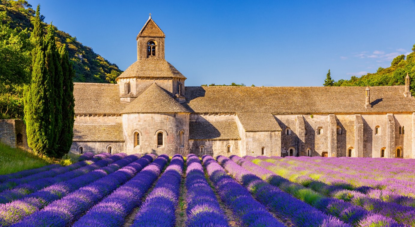 PROVENCE - LUBERON - Au c&oelig;ur du Luberon Proven&ccedil;al p.86-87