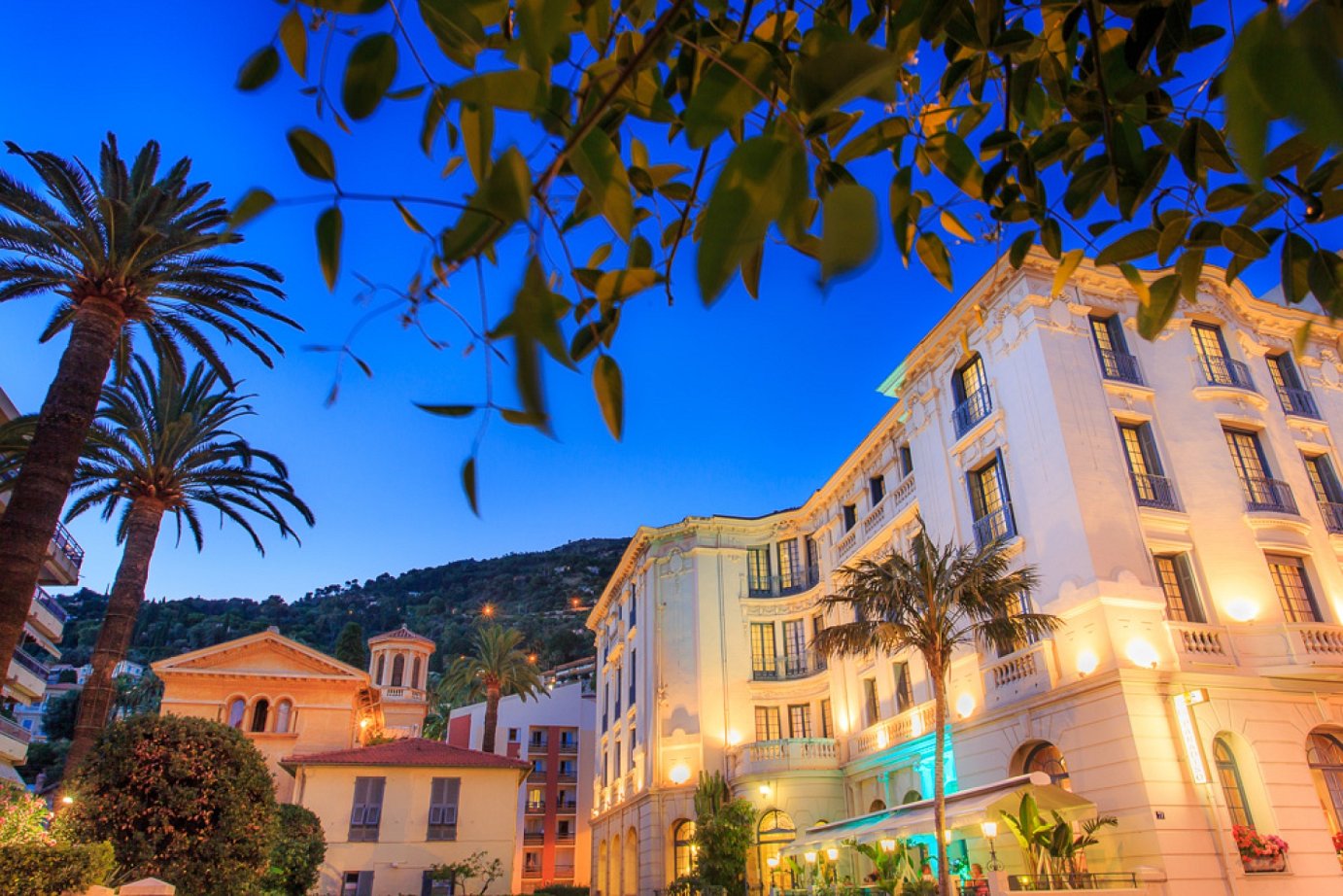C&Ocirc;TE D'AZUR - MENTON - Le Paradiso *** p.54-55