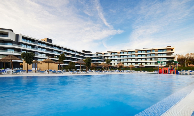 PORTUGAL - ALGARVE - Portimao - p.324-325