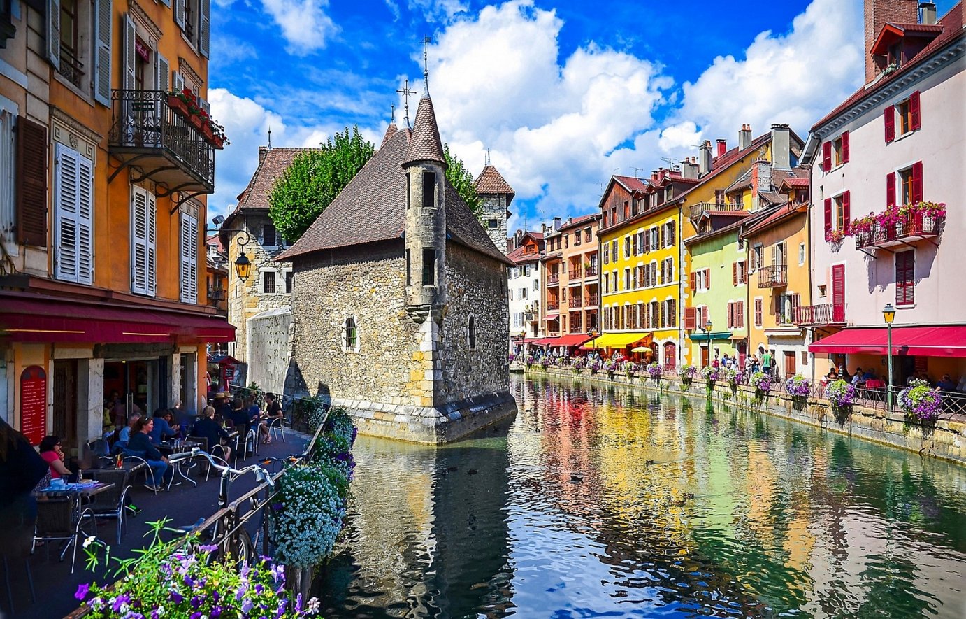 HAUTE SAVOIE - Les Rives du Lac Léman - p.76-77