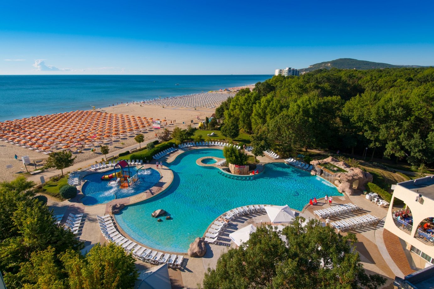 BULGARIE - Albena - p.210-211