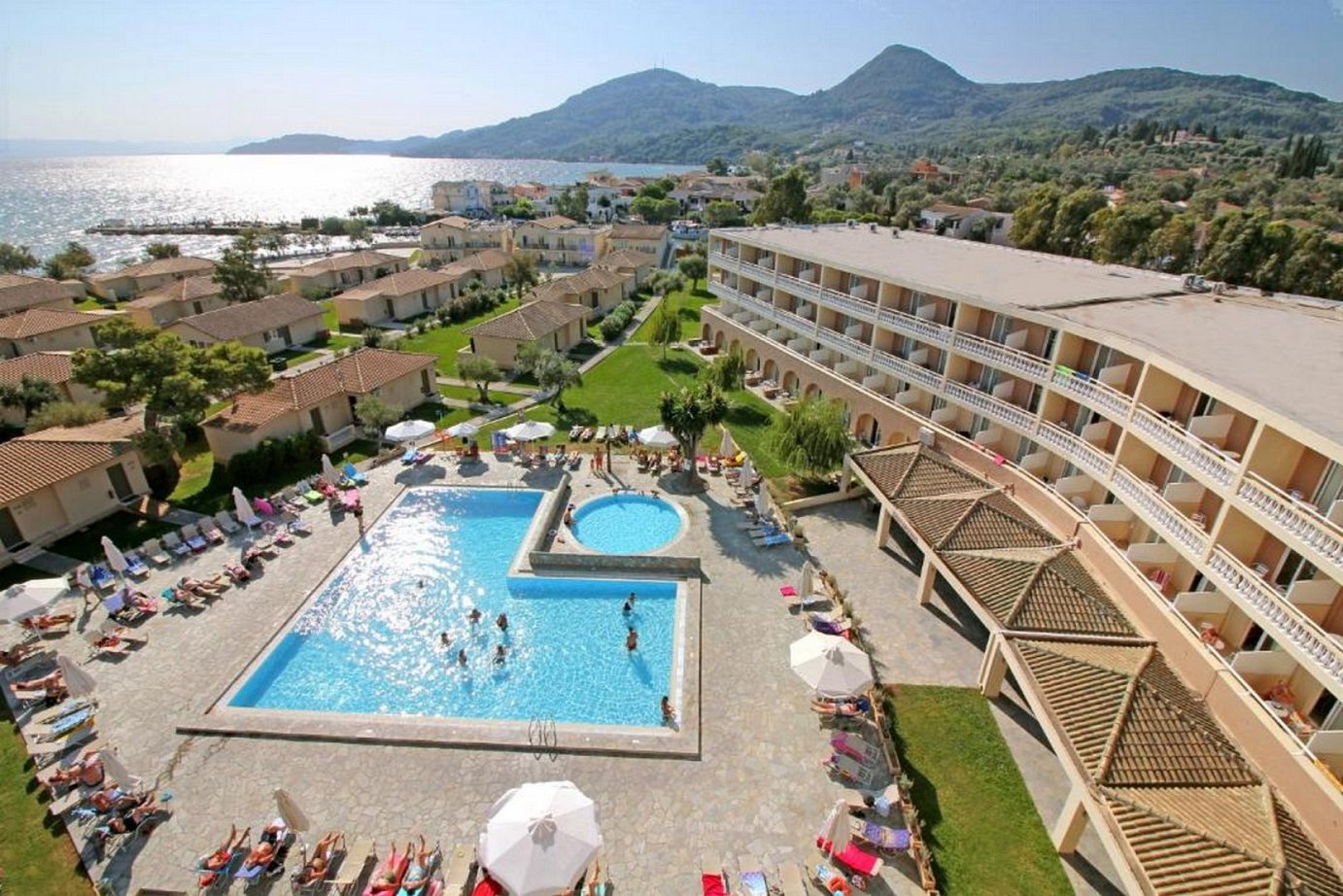 GRECE - CORFOU - Moraitika - p.254-255