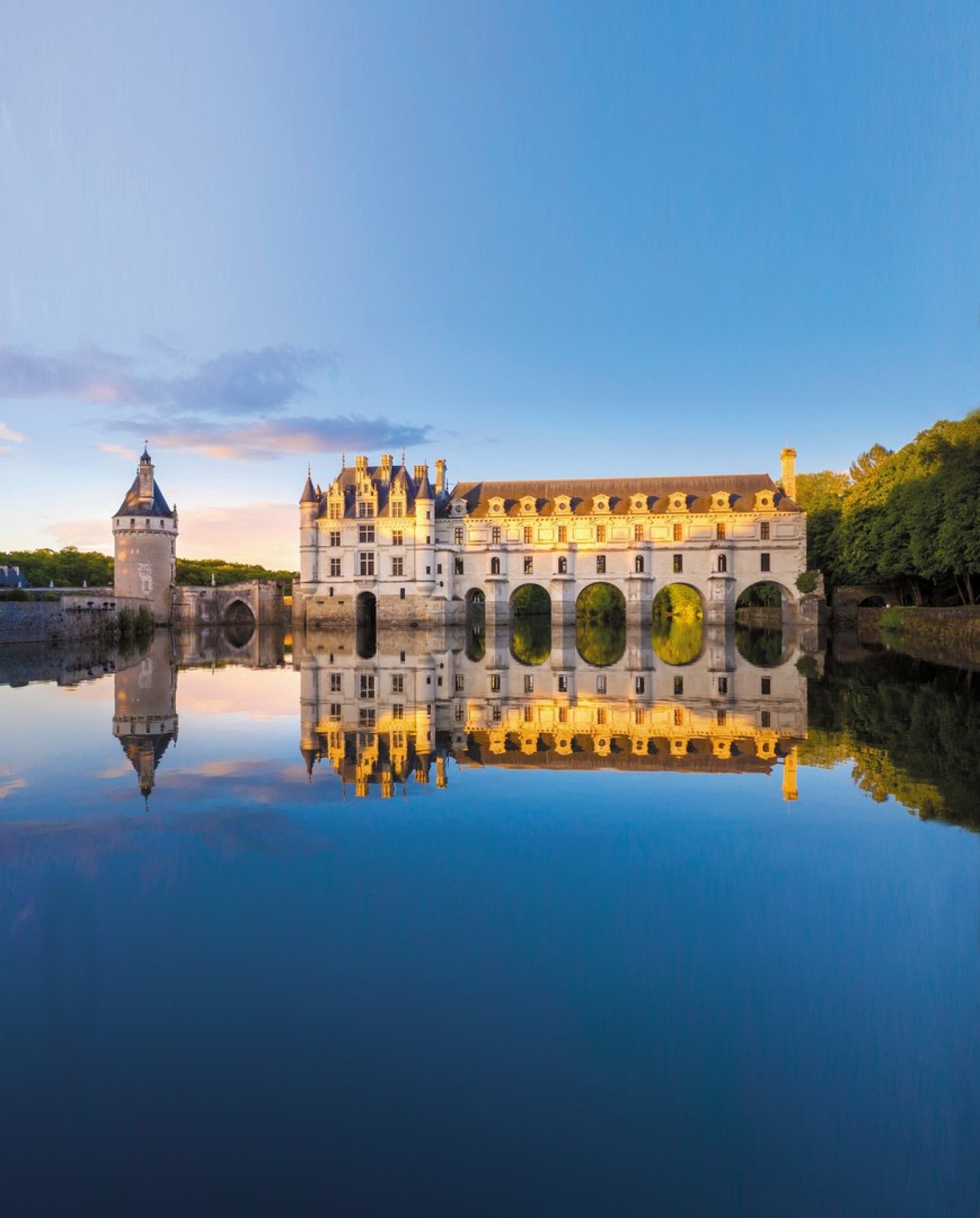 CHÂTEAUX DE LA LOIRE - Au temps de la noblesse française… - p.40-41